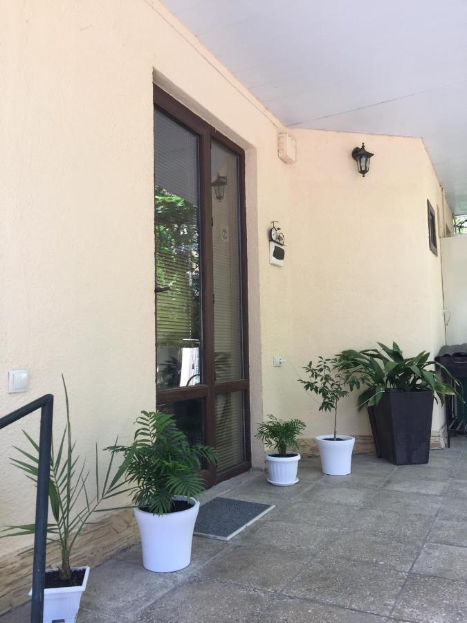 House 41 Bed & Breakfast Тбилиси Екстериор снимка