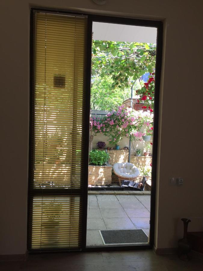 House 41 Bed & Breakfast Тбилиси Екстериор снимка