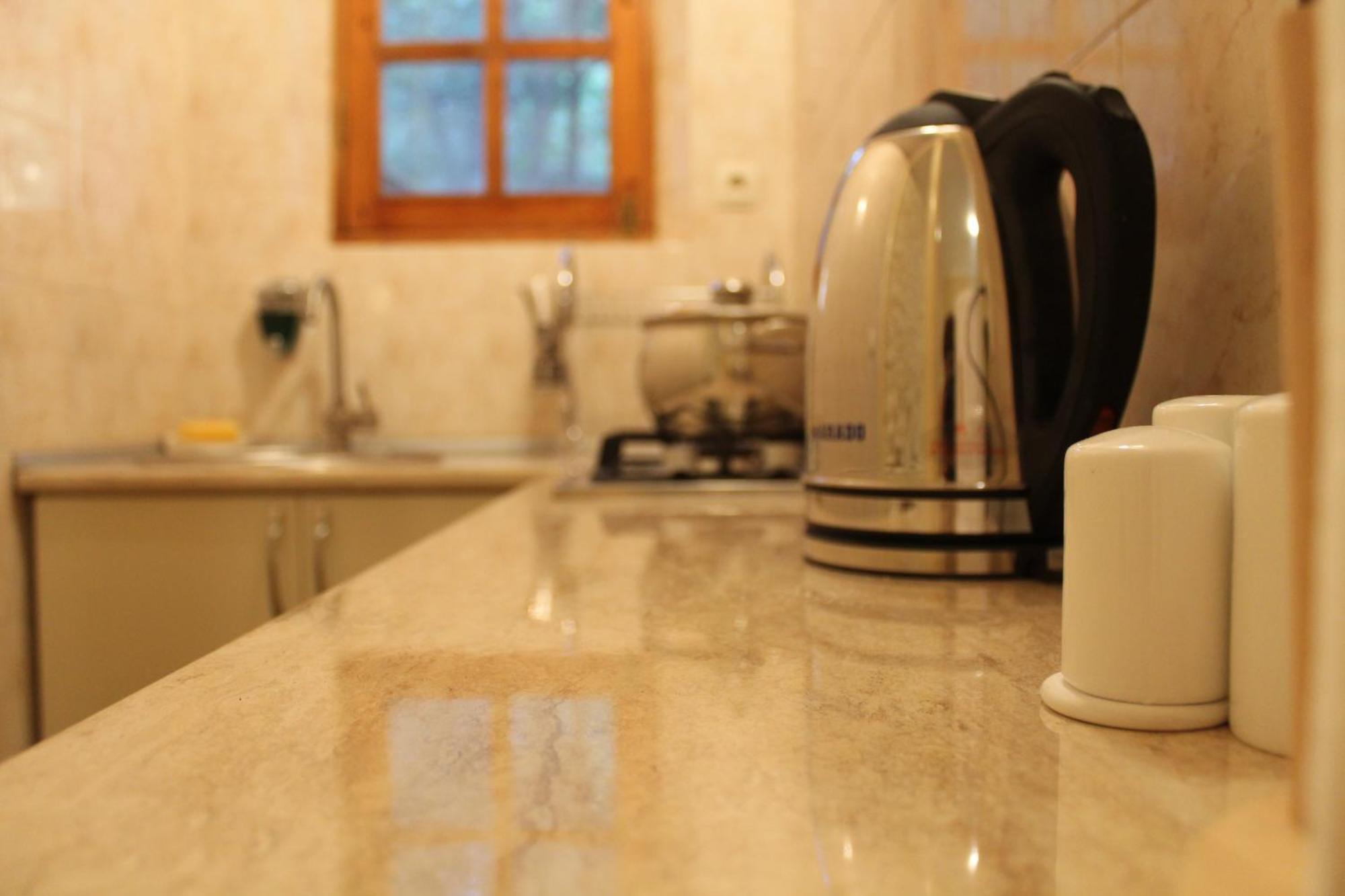 House 41 Bed & Breakfast Тбилиси Екстериор снимка