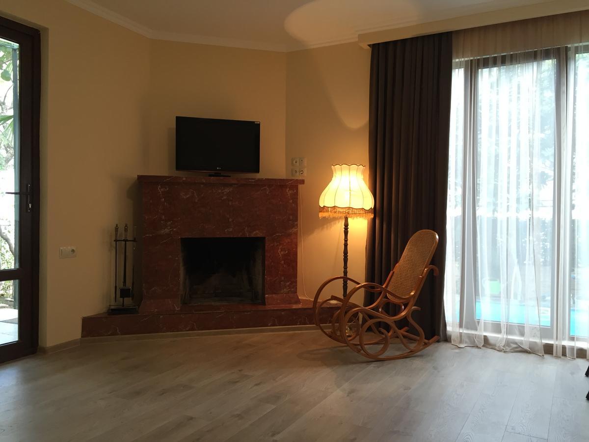 House 41 Bed & Breakfast Тбилиси Екстериор снимка